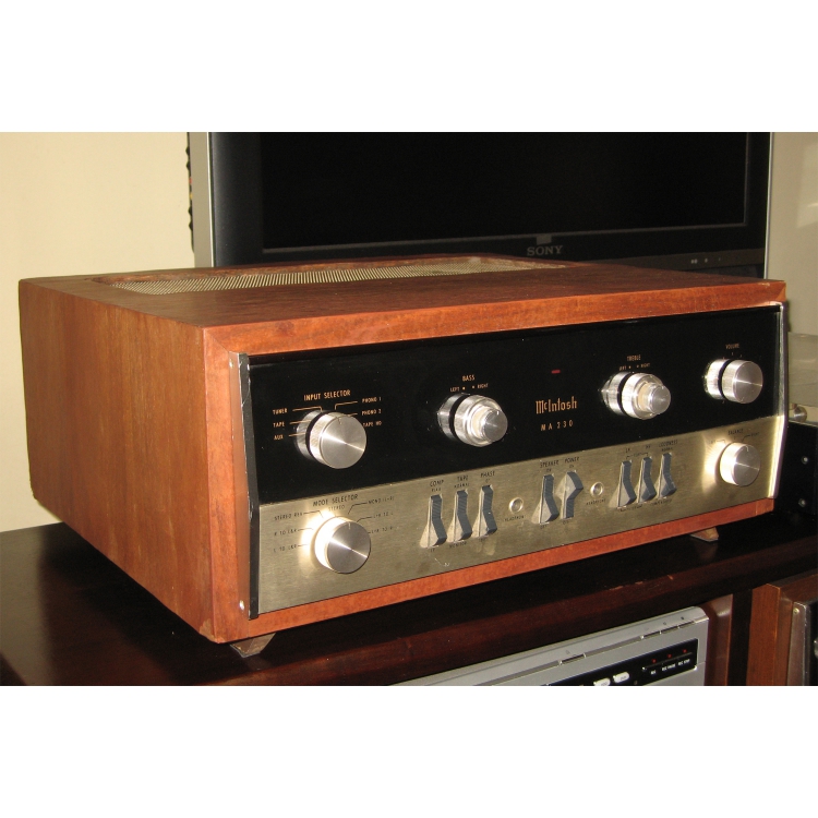 Mcintosh MA230 第一部前後置級合併機(原子粒前+真空管後)