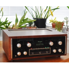 Mcintosh C28 麥景圖第三部晶體前置級(