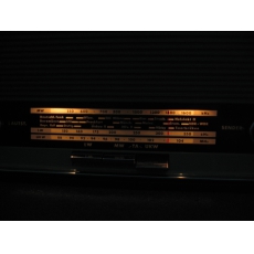 TELEFUNKEN 德律風根 Jubilate 1651L 膽/真空管收音機FM、AM、SW播放功能