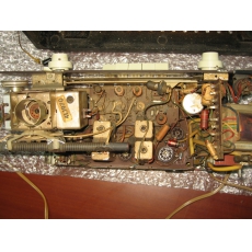 Jubilate DeLuxe1461 膽/真空管收音機FM AM LW SW播放功能,四頻道機