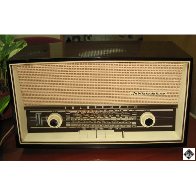 Jubilate DeLuxe1461 膽/真空管收音機FM AM LW SW播放功能,四頻道機