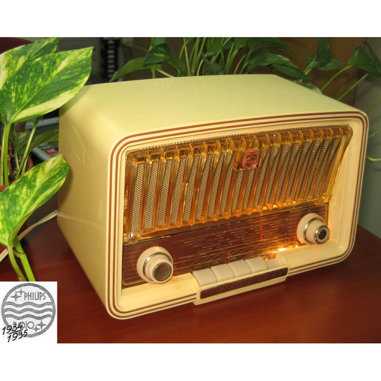 Philetta B2D93A 膽/真空管收音機FM AM LW SW播放功能