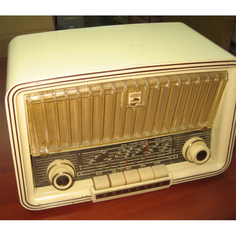 Philetta BD244U 膽/真空管收音機FM AM LW SW播放功能