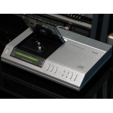 CD100 飛利浦第一部CD雷射唱盤 CDM0頭搖臂式拾取系統 雙TDA1540