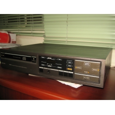 CD204 CDM1頭搖臂式拾取系統 雙TDA1540