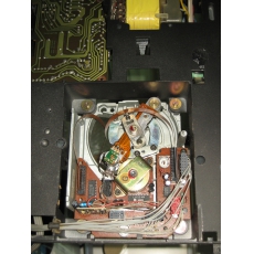 CD204 CDM1頭搖臂式拾取系統 雙TDA1540